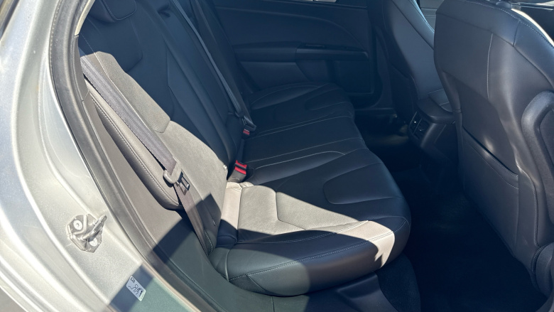 Ford Mondeo 1.5 EcoBoost Titanium 5dr Petrol Hatchback